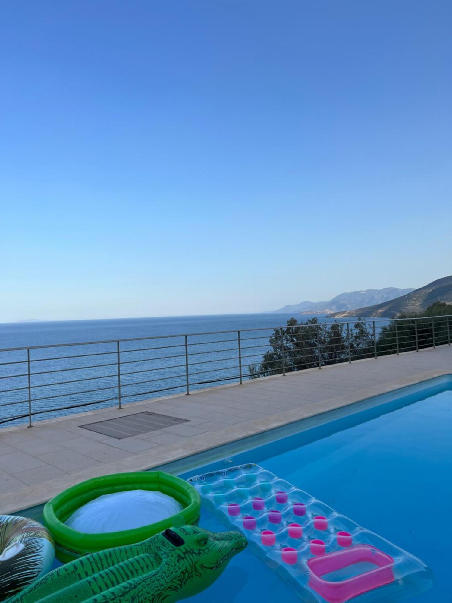 Vl Luxury Villa Kiveri Luaran gambar